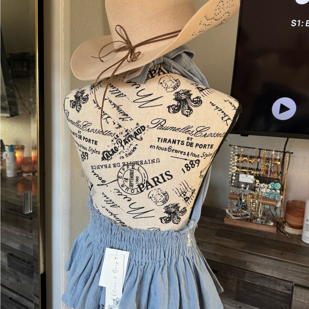 Light Blue Halter Crop Top - Picture 2 of 2